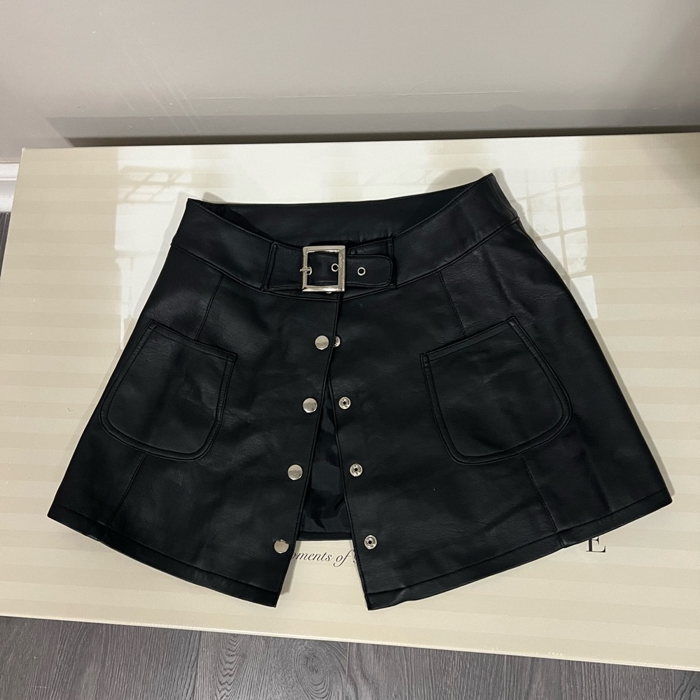 Vintage 90s Leather Micro Mini Skirt w/ Buckle & Snap Closure Moda
